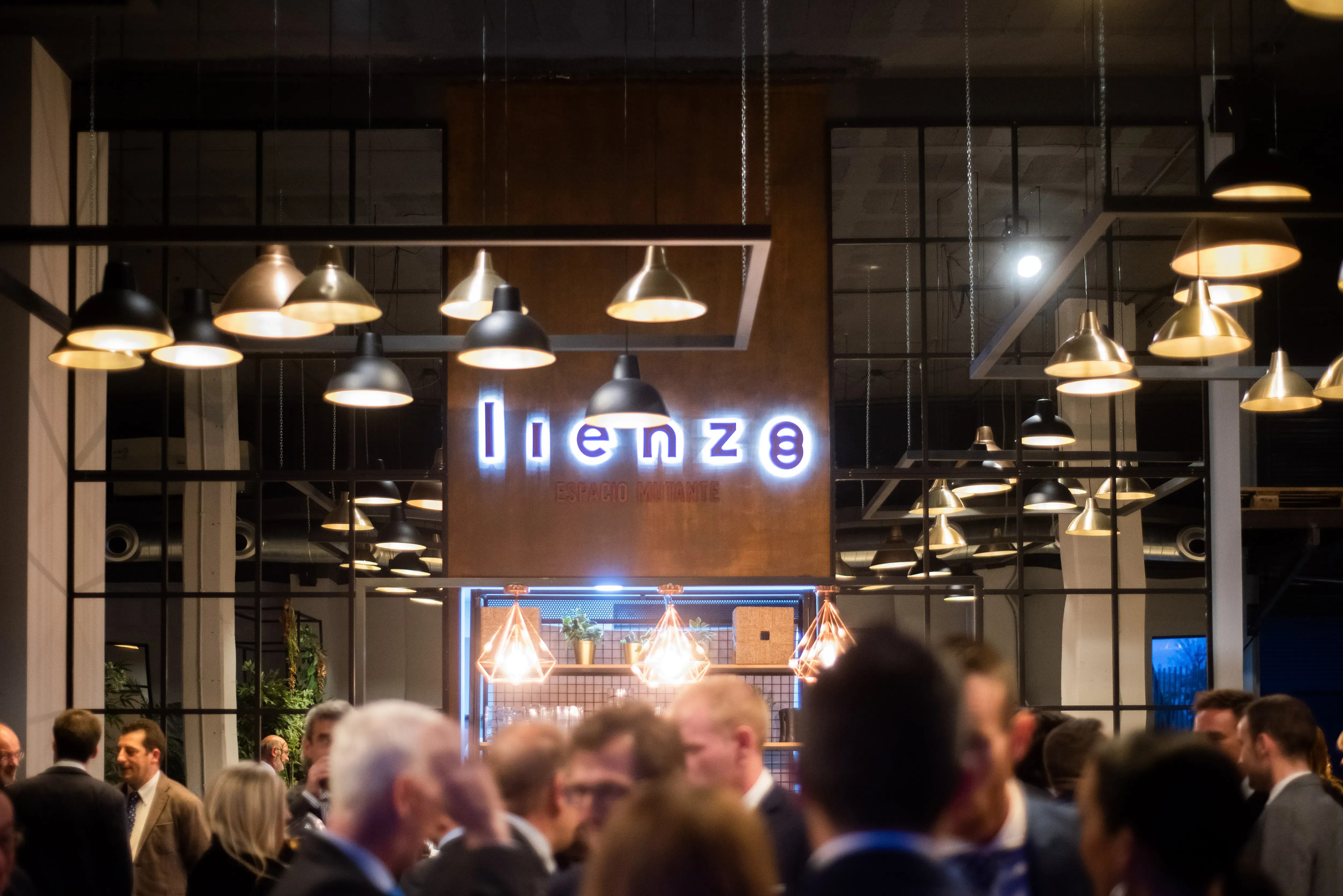 LIENZO - ESPACIO PARA EVENTOS EN SEVILLA