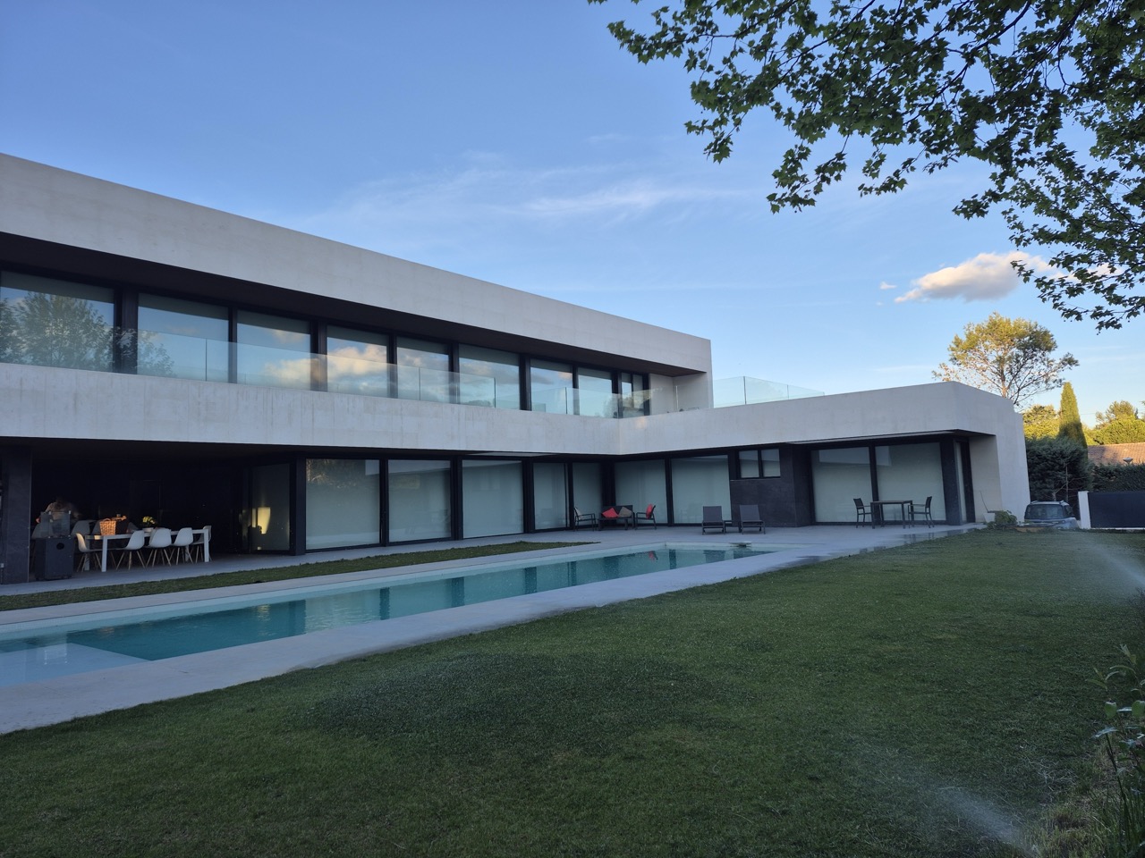 CARE - VIVIENDA MODERNA - MADRID - Espacio para rodajes y producciones en Madrid